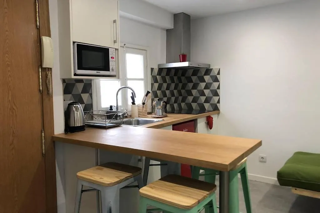M3 Terrace. Cool Apartment 15 Min Center By Metro Esplugues de Llobregat