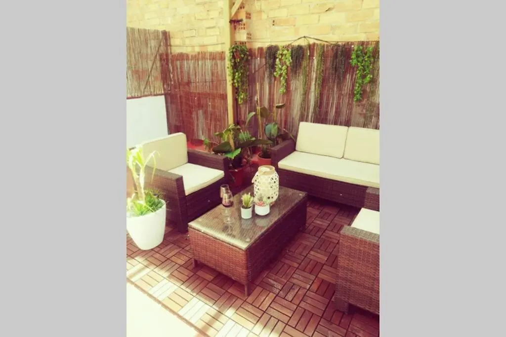M3 Terrace. Cool Apartment 15 Min Center By Metro Esplugues de Llobregat
