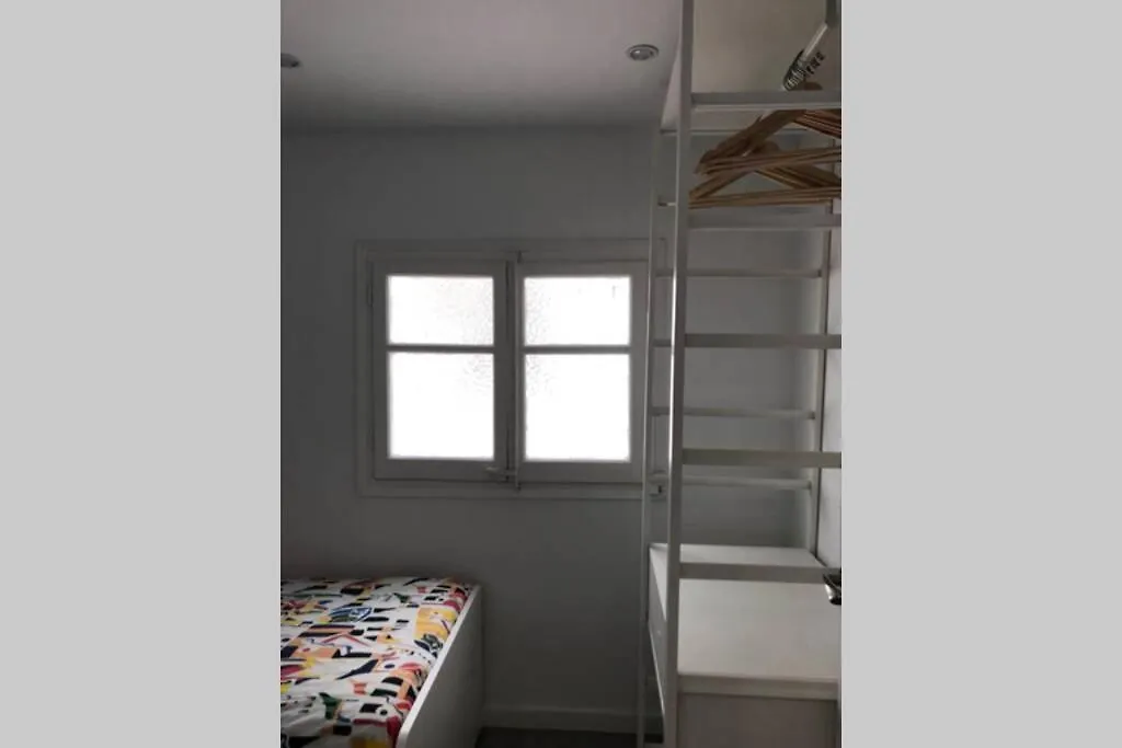 M3 Terrace. Cool Apartment 15 Min Center By Metro Esplugues de Llobregat