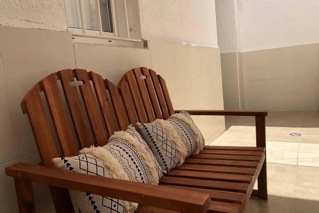 M3 Terrace. Cool Apartment 15 Min Center By Metro Esplugues de Llobregat 0*,